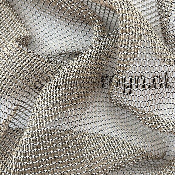 Ingen champagne glanzend open weave 300cm